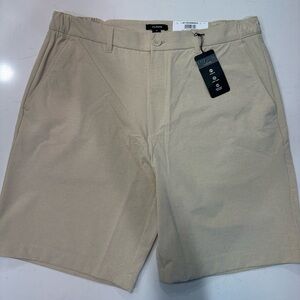 Men’s Alfani NWT Stretch Flat Front Khaki Hybrid Shorts, size 34.